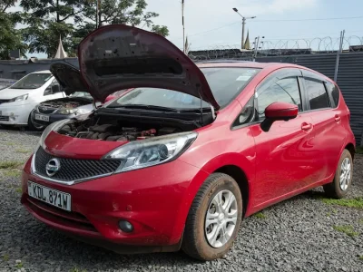 Red - Nissan Note - KDL 871W